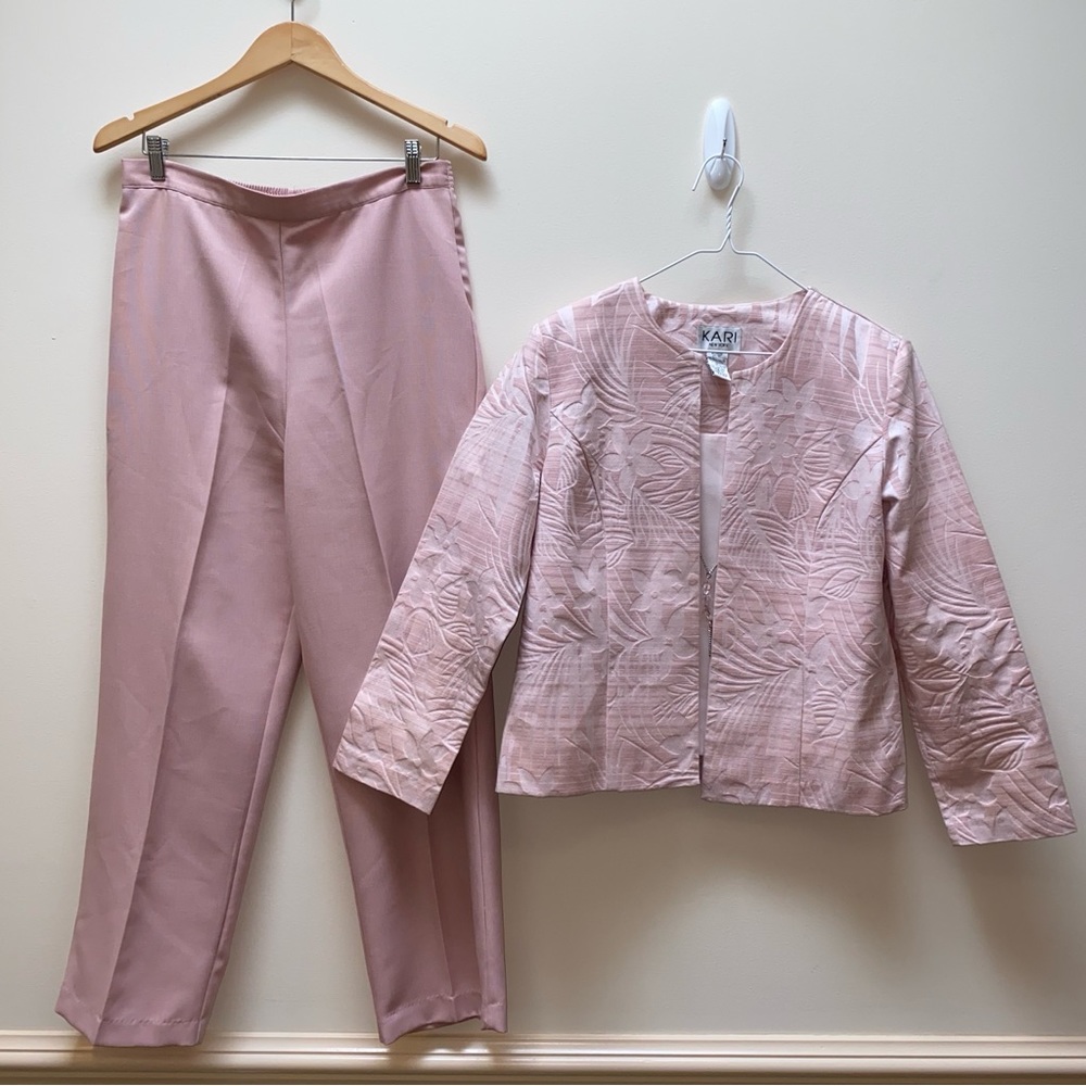 Kari soft pink 2-pc pant suit sz 12P